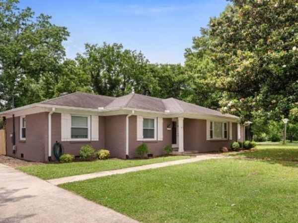 418 Winfrey Dr , Murfreesboro, TN 37130