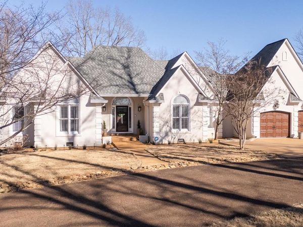 15 HAWKS NEST PATH, Savannah, TN 38372