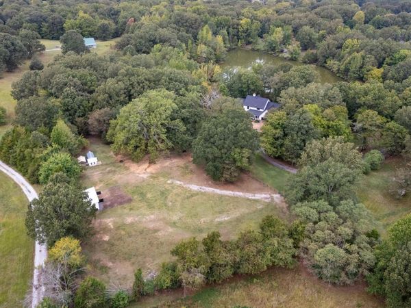 2345 N REID-HOOKER RD, Unicorp/Eads, TN 38028