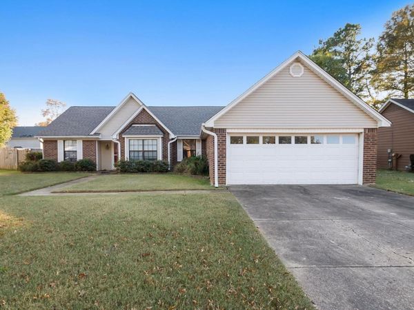 6465 EASTBRIER DR, Bartlett, TN 38135