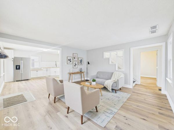 2504 W 8th Street , Muncie, IN 47302