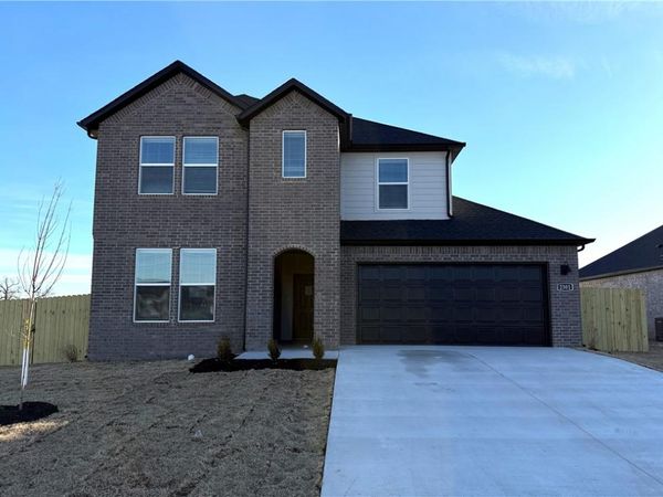 2301 Max Avenue , Bentonville, AR 72713