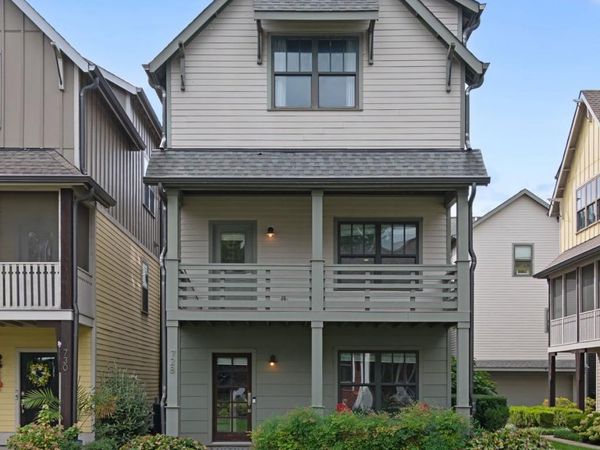 728 Centerpoint Ln , Nashville, TN 37209