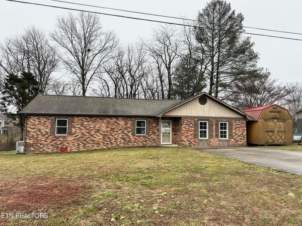 32 Rhodendron Circle , Crossville, TN 38555