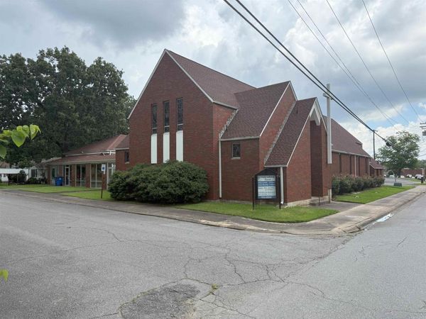 3802 Olive N, North Little Rock, AR 72116