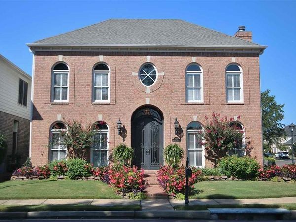 9945 WESTWOOD MANOR DR, Collierville, TN 38139