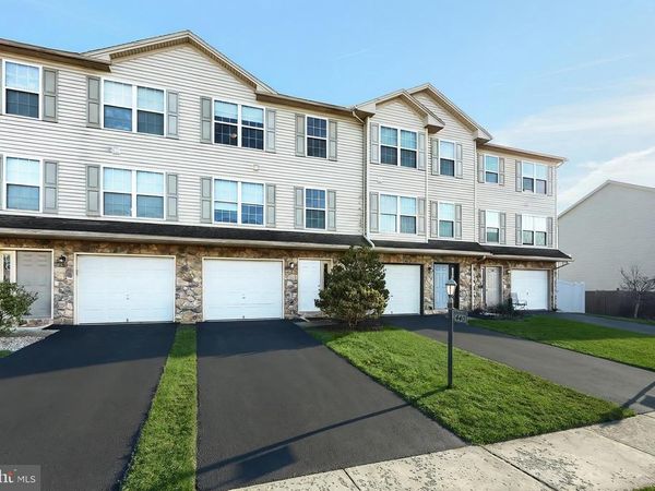 440 FISHER DRIVE , YORK, PA 17404