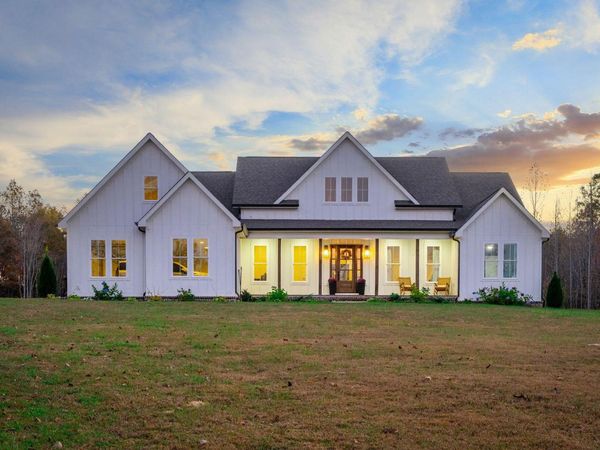 553 New Home Road, Trenton 30752