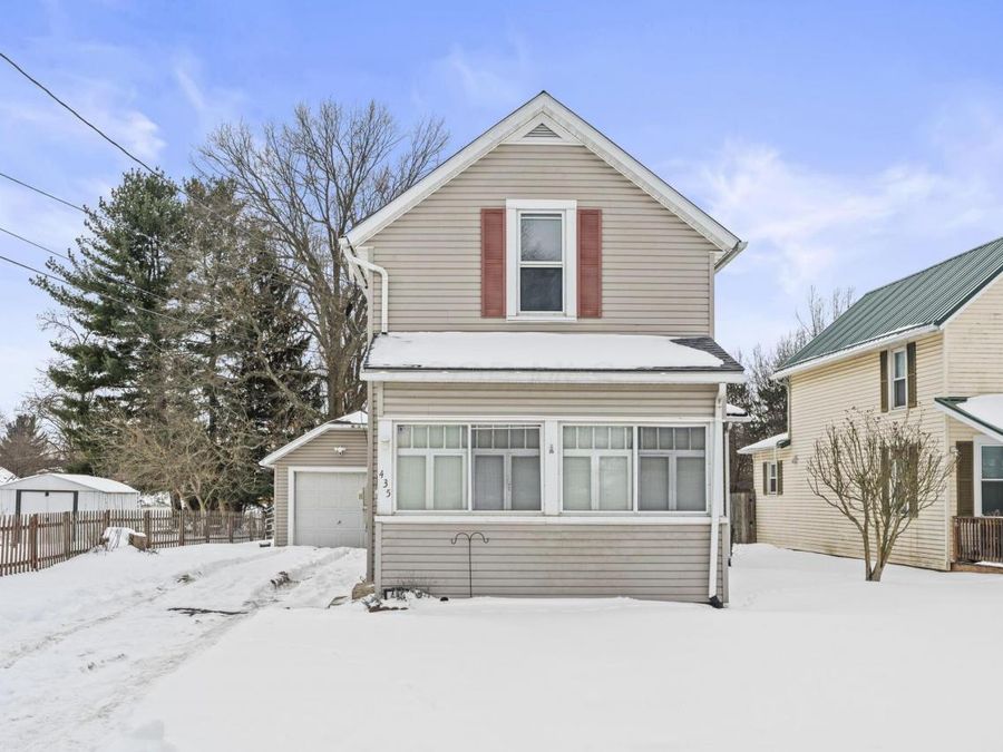 435 W Railroad Street , Galion, OH 44833 Photo 1