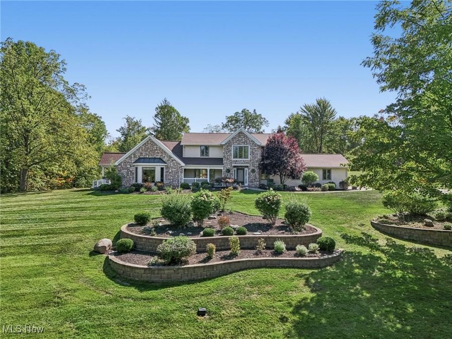 11785 Stonegate Drive , Chardon, OH 44024 Photo 1