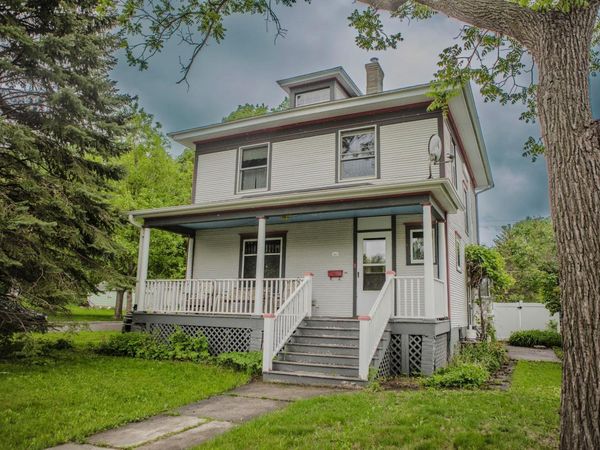 210 E 6th Street , Morris, MN 56267