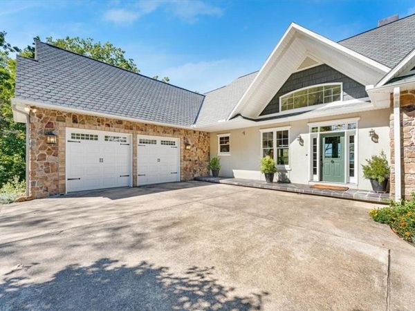 1007 S Bayshore Drive , Eureka Springs, AR 72631