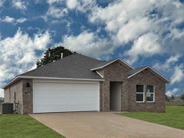 3000 Laredo Lane, Centerton, AR 72736