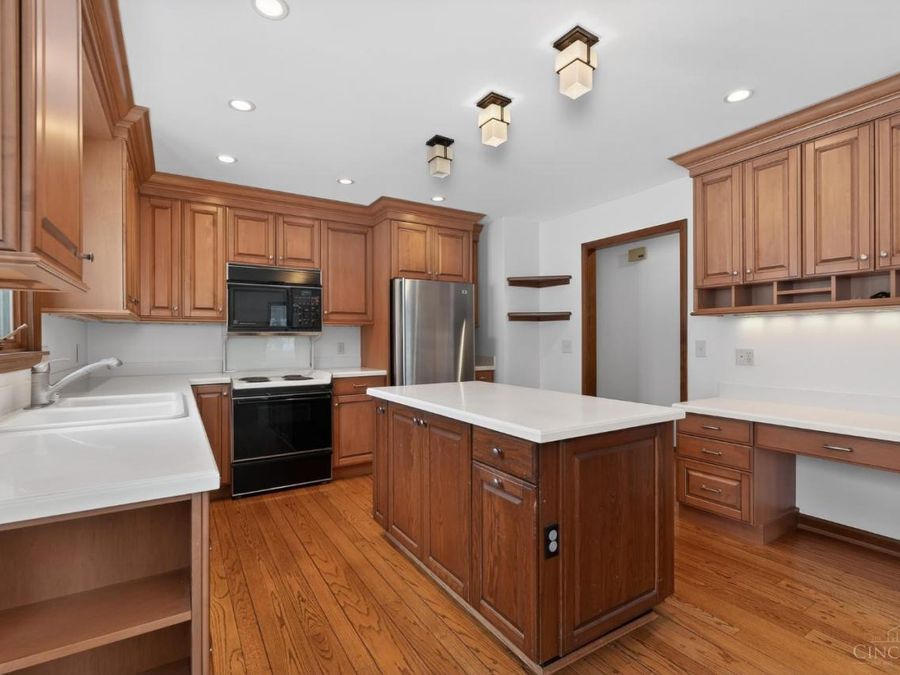 560 Blackhawk Trail, Miami Township, OH 45140 Photo 14