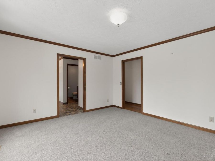 560 Blackhawk Trail, Miami Township, OH 45140 Photo 18