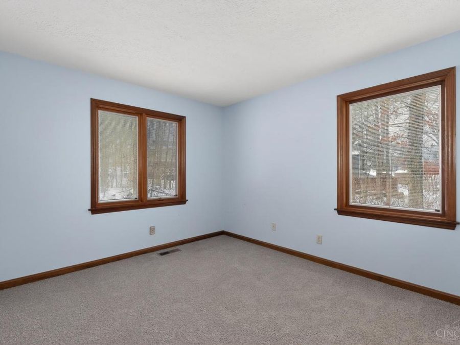 560 Blackhawk Trail, Miami Township, OH 45140 Photo 25