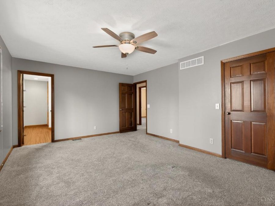 560 Blackhawk Trail, Miami Township, OH 45140 Photo 32