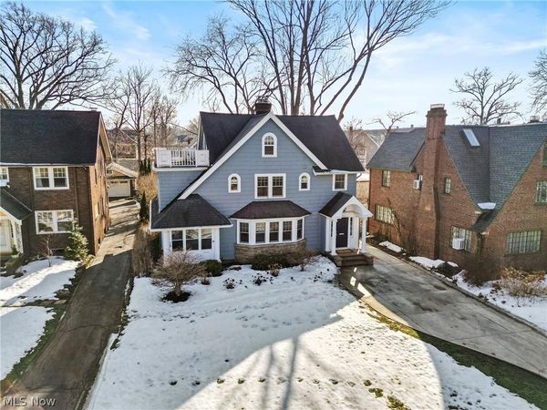 12911 Lake Avenue , Lakewood, OH 44107