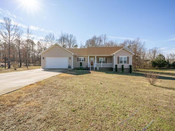 211 JIM ALFORD CV, Savannah, TN 38372