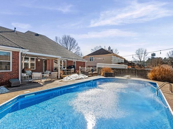 4493 GLENCHASE DR, Bartlett, TN 38135