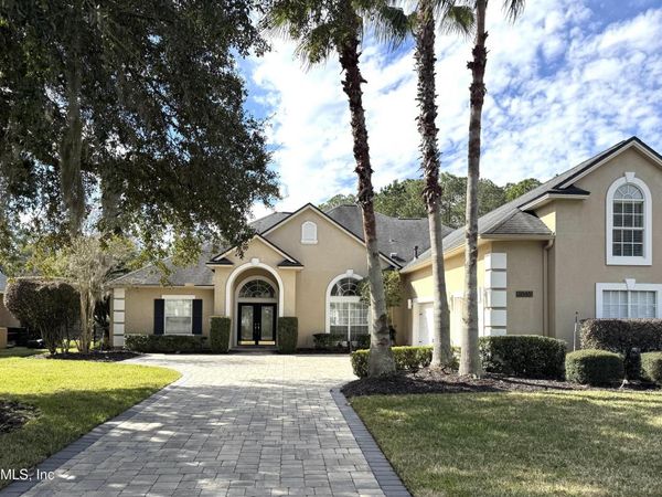 10355 CYPRESS LAKES Drive, Jacksonville, FL 32256