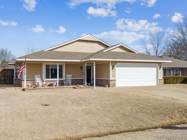 9415 E Sprucewood Drive , Claremore, OK 74019