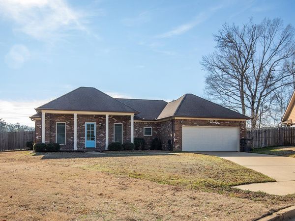 118 Cross Creek Drive, Oxford, MS 38655