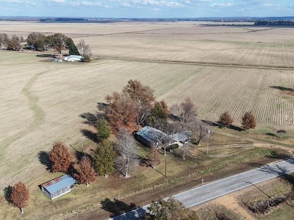 2263 Jamison Road, Marks, MS 38646