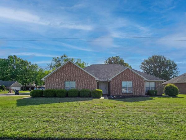628 Primrose , Trumann, AR 72472