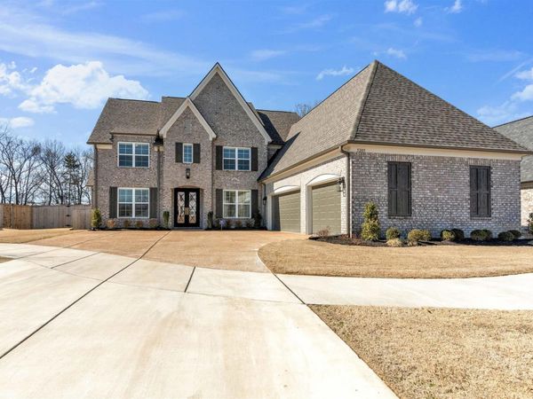 5205 MADISON VALLEY CIR, Lakeland, TN 38002