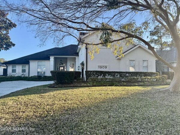 1909 FOX GLOVE Lane, Fleming Island, FL 32003