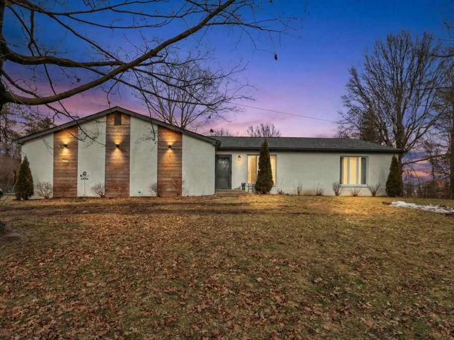 7554 Palmer Road SW, Etna, OH 43062 Photo 1