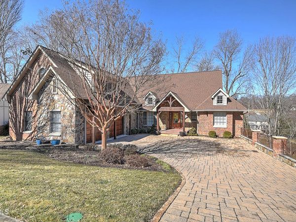 3016 Vicksburg Road, Johnson City, TN 37604