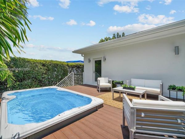 8918 Garland Ave , Surfside, FL 33154