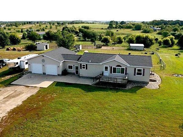 42626 County Highway 125 , Perham, MN 56573