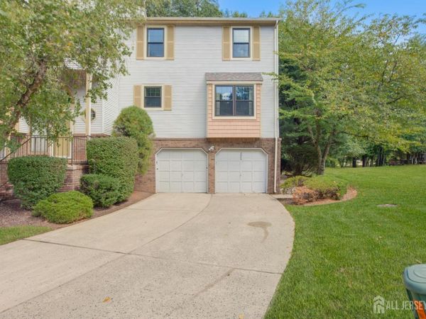 3606 Springbrook Drive , Edison, NJ 08820