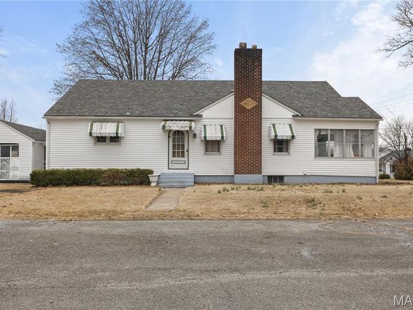 603 N Maple Street , Steeleville, IL 62288