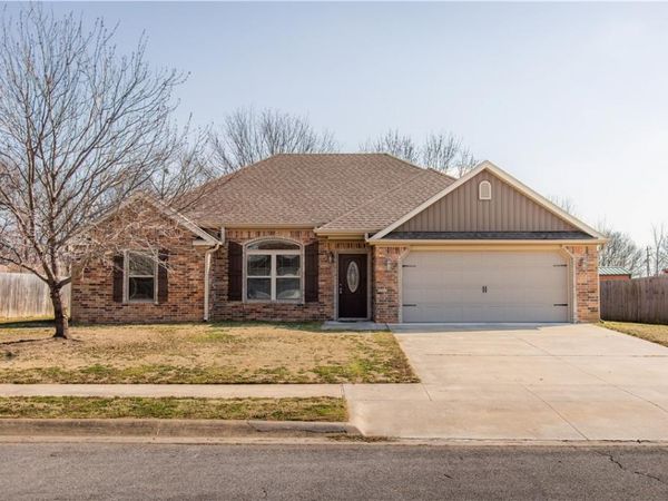 1631 Citation Lane , Prairie Grove, AR 72753
