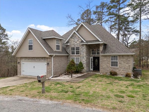 2 Feltwell Lane , Bella Vista, AR 72714