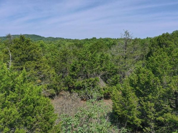 MC 8001 , Flippin, AR 72634