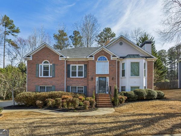 1762 Ascot Run NW, Acworth, GA 30102