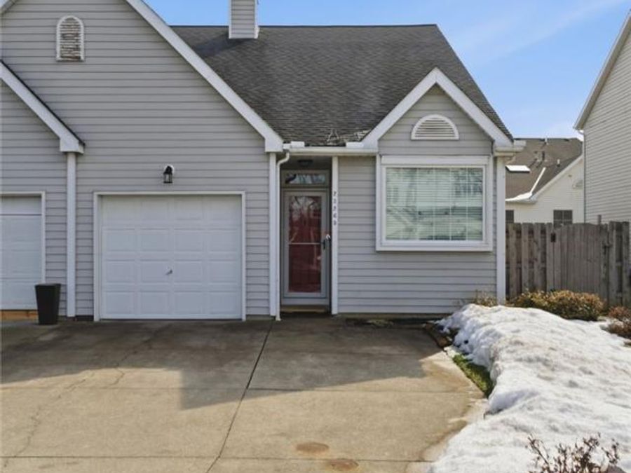 23265 Wainwright Terrace , Olmsted Falls, OH 44138 Photo 1