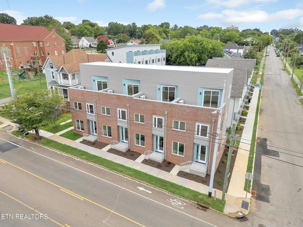 1602 N Central Street , Knoxville, TN 37917