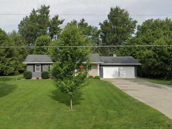 701 N Airport Drive , Dodge Center, MN 55927