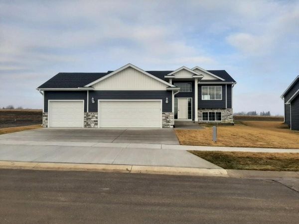 2109 6th Avenue NE, Kasson, MN 55944