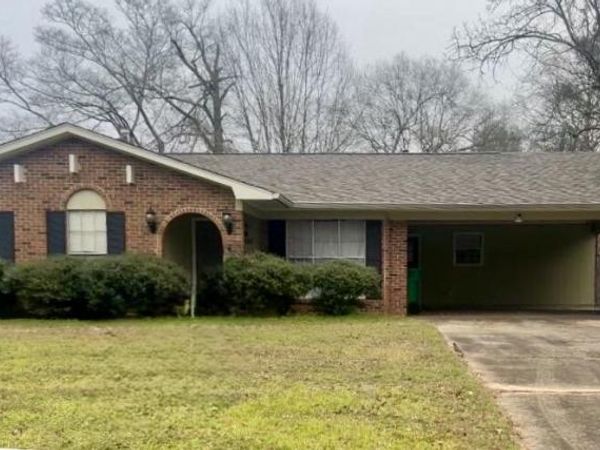 508 Dublin, Columbus, MS 39702