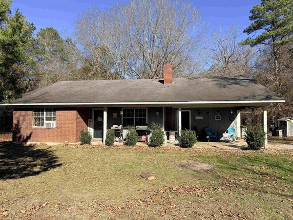 136 Wilmar Rd , Crossett, AR 71635