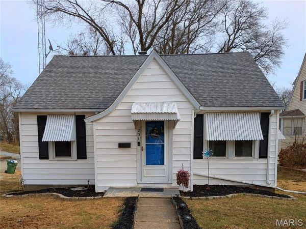 201 Riverview Boulevard , Chester, IL 62233