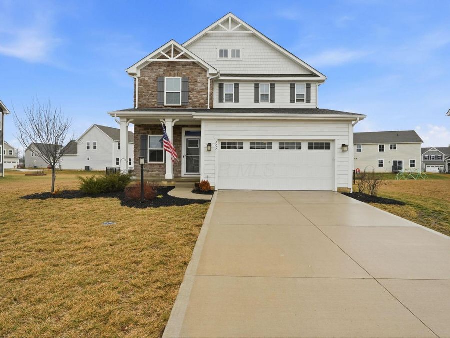 207 Haughton Lane , Lewis Center, OH 43035 Photo 1