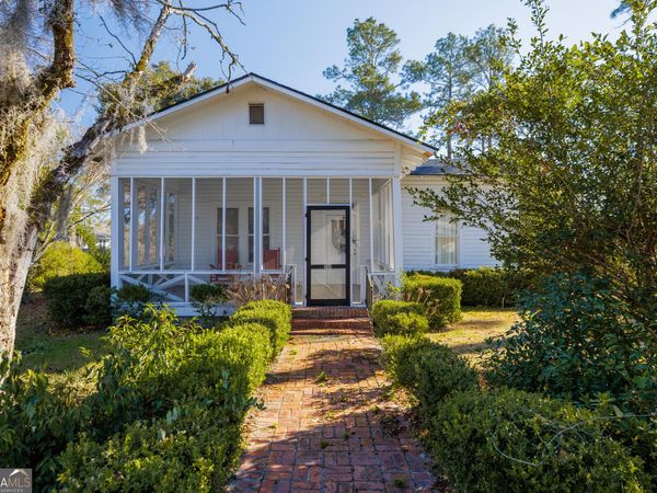 244 Courtland Avenue, Homerville, GA 31634